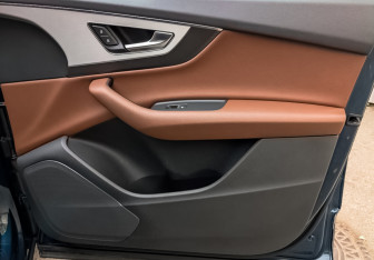 Подержанный автомобиль Audi Q7 2019 года (25 фото)