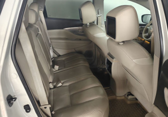 Подержанный автомобиль Nissan Murano Suv 2017 года (19 фото)