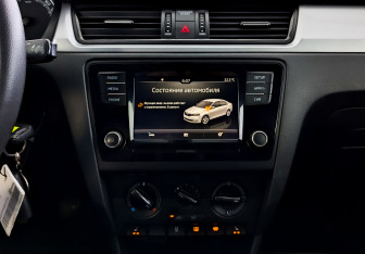Подержанный автомобиль Skoda Rapid Liftback 2019 года (15 фото)