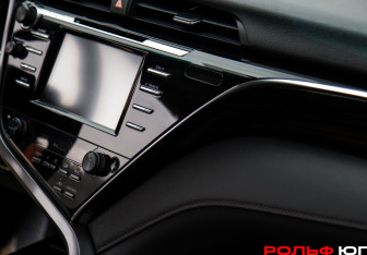 Подержанный автомобиль Toyota Camry Sedan 2019 года (15 фото)