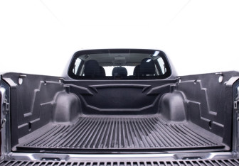 Подержанный автомобиль Mitsubishi L200 2021 года (15 фото)