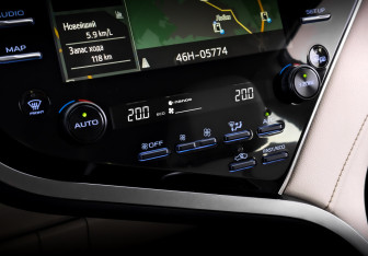 Подержанный автомобиль Toyota Camry Sedan 2021 года (26 фото)