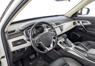 Подержанный автомобиль Geely Atlas 2019 года (16 фото)