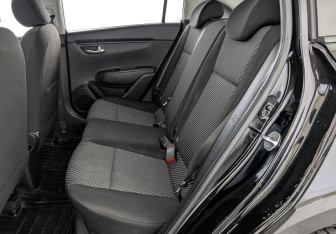 Подержанный автомобиль Kia Rio Hatchback 2020 года (11 фото)