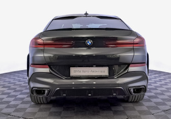 Подержанный автомобиль BMW X6 2020 года (6 фото)