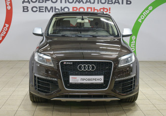 Подержанный автомобиль Audi Q7 2011 года (2 фото)