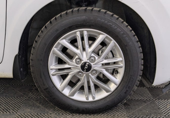 Подержанный автомобиль Kia Picanto 2022 года (12 фото)