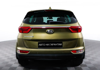 Подержанный автомобиль Kia Sportage 2016 года (6 фото)