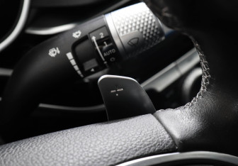 Подержанный автомобиль Genesis G80 2021 года (14 фото)