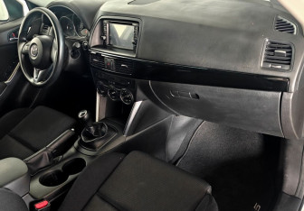 Подержанный автомобиль Mazda CX-5 2011 года (11 фото)