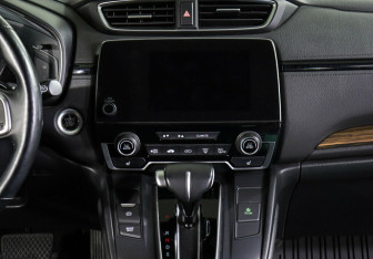 Подержанный автомобиль Honda CR-V 2017 года (14 фото)