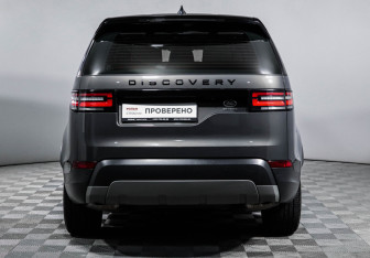 Подержанный автомобиль Land Rover Discovery 2017 года (6 фото)