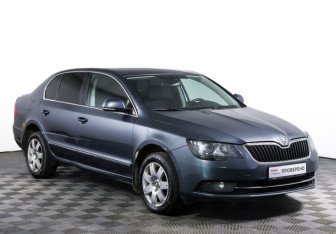 Подержанный автомобиль Skoda Superb Liftback 2014 года (3 фото)