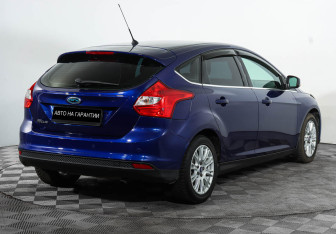 Подержанный автомобиль Ford Focus Hatchback 2013 года (3 фото)