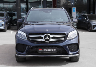 Подержанный автомобиль Mercedes-Benz GLE 2018 года (2 фото)