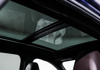 Подержанный автомобиль BMW X1 2015 года (16 фото)