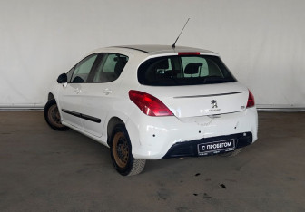 Подержанный автомобиль Peugeot 308 Hatchback 2011 года (7 фото)