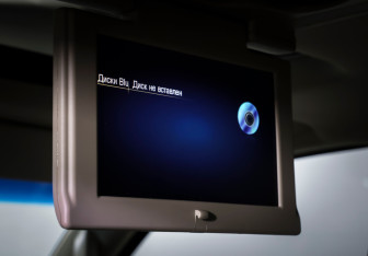 Подержанный автомобиль Cadillac Escalade Suv 2015 года (14 фото)