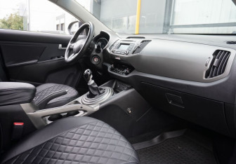 Подержанный автомобиль Kia Sportage 2014 года (11 фото)
