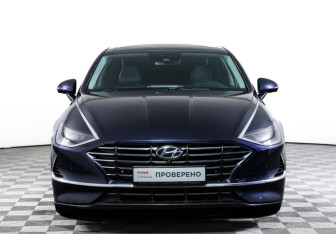 Подержанный автомобиль Hyundai Sonata 2019 года (2 фото)