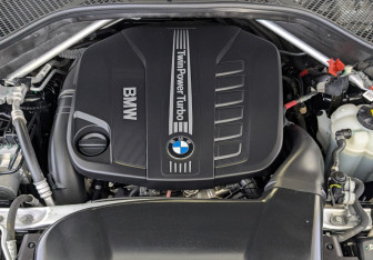 Подержанный автомобиль BMW X6 2018 года (9 фото)