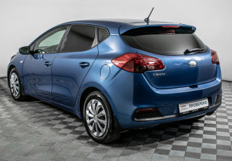 Подержанный автомобиль Kia Ceed Hatchback 2014 года (7 фото)