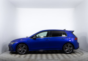 Подержанный автомобиль Volkswagen Golf Hatchback 2020 года (8 фото)