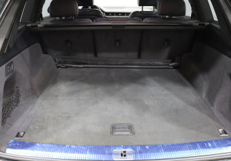 Подержанный автомобиль Audi Q7 2018 года (24 фото)