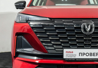 Подержанный автомобиль Changan UNI-S 2024 года (17 фото)