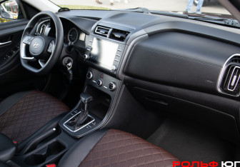 Подержанный автомобиль Hyundai Creta 2021 года (7 фото)