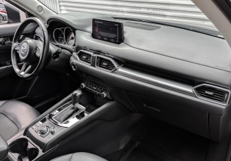 Подержанный автомобиль Mazda CX-5 2021 года (13 фото)