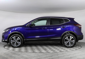 Подержанный автомобиль Nissan Qashqai 2020 года (8 фото)