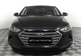 Подержанный автомобиль Hyundai Elantra Sedan 2017 года (2 фото)