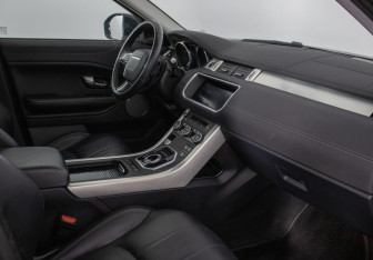 Подержанный автомобиль Land Rover Range Rover Evoque 2017 года (9 фото)