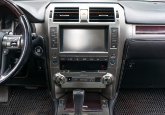 Подержанный автомобиль Lexus GX 2016 года (15 фото)