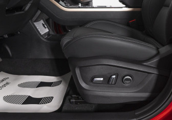 Подержанный автомобиль Exeed LX 2023 года (16 фото)