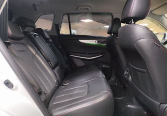 Подержанный автомобиль Changan CS75 2021 года (13 фото)