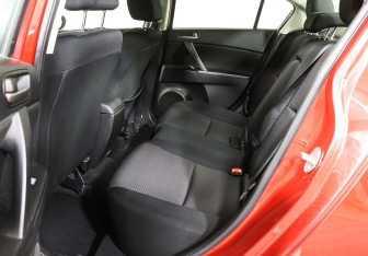 Подержанный автомобиль Mazda 3 Sedan 2012 года (15 фото)