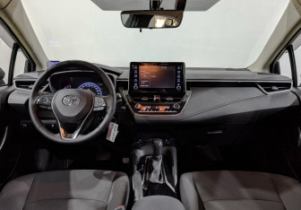 Подержанный автомобиль Toyota Corolla Sedan 2019 года (14 фото)