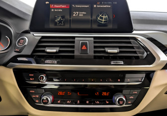 Подержанный автомобиль BMW X3 2021 года (15 фото)