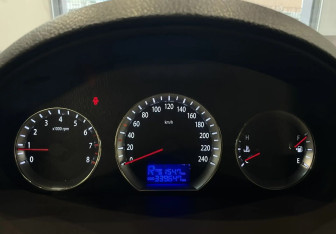 Подержанный автомобиль Hyundai Sonata 2008 года (15 фото)