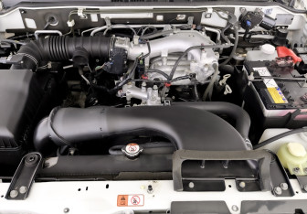 Подержанный автомобиль Mitsubishi Pajero 2018 года (9 фото)