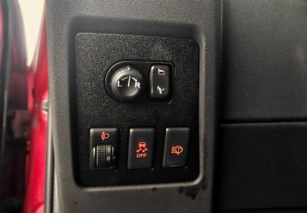 Подержанный автомобиль Nissan Qashqai 2012 года (15 фото)