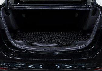 Подержанный автомобиль Ford Mondeo Sedan 2018 года (14 фото)