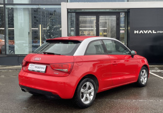 Подержанный автомобиль Audi A1 2012 года (5 фото)