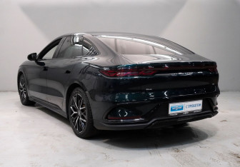 Подержанный автомобиль BYD Han 2022 года (7 фото)