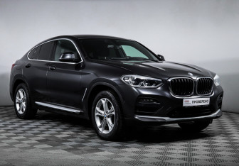 Подержанный автомобиль BMW X4 2019 года (3 фото)