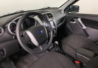 Подержанный автомобиль Datsun on-DO 2015 года (8 фото)