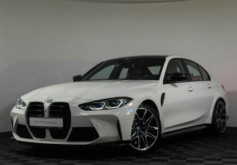 Подержанный автомобиль BMW M3 Sedan 2021 года (28 фото)