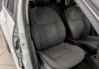 Подержанный автомобиль Nissan Terrano 2021 года (23 фото)